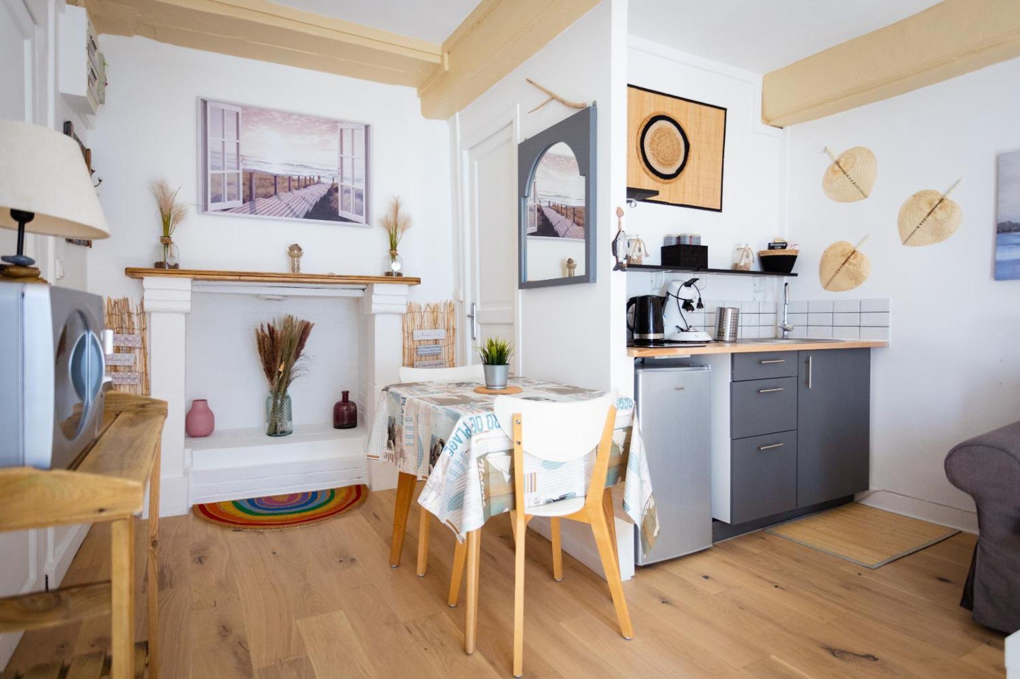 La Villa Au Petit Bonheur オンフルール エクステリア 写真